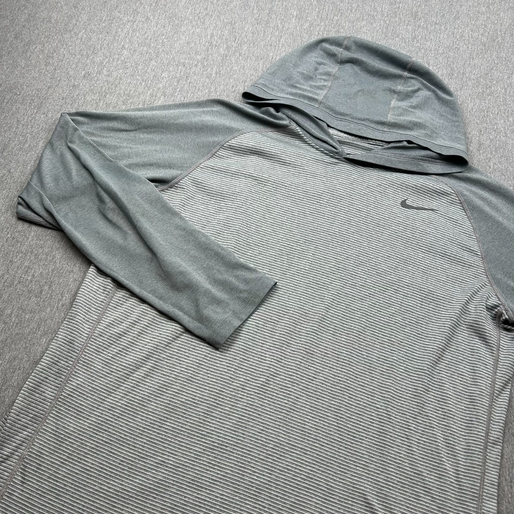 Nike Dri Fit Lightweight Long Sleeve Hoodie Mens Large Gray Striped